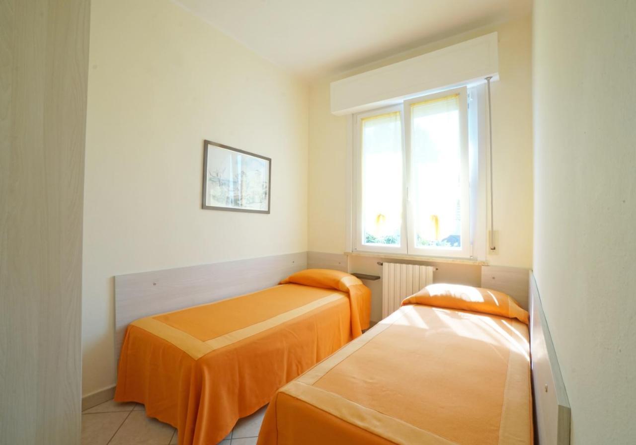 Appartamenti Manuela Vada Exteriör bild